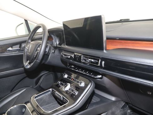 Used 2023 Lincoln Nautilus Reserve w/ Equipment Group 201A AWD/4WD image 42