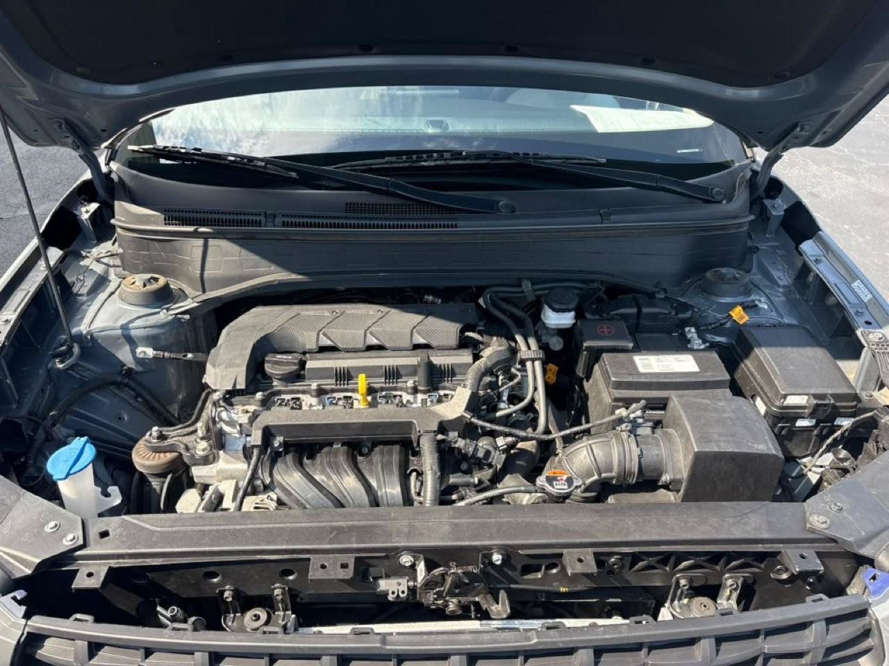 Used 2023 Hyundai Venue SE w/ Cargo Package FWD image 22