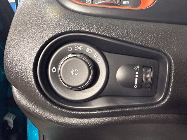 Used 2020 Jeep Renegade Sport AWD/4WD image 19