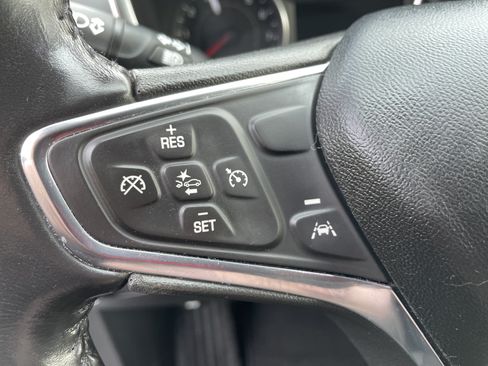 Used 2020 Chevrolet Equinox LT FWD image 33