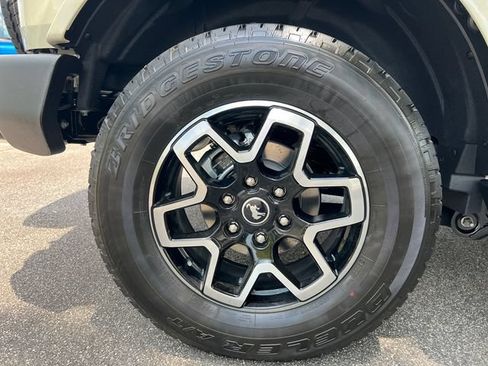 Used 2026 Ford Bronco Outer Banks AWD/4WD image 20