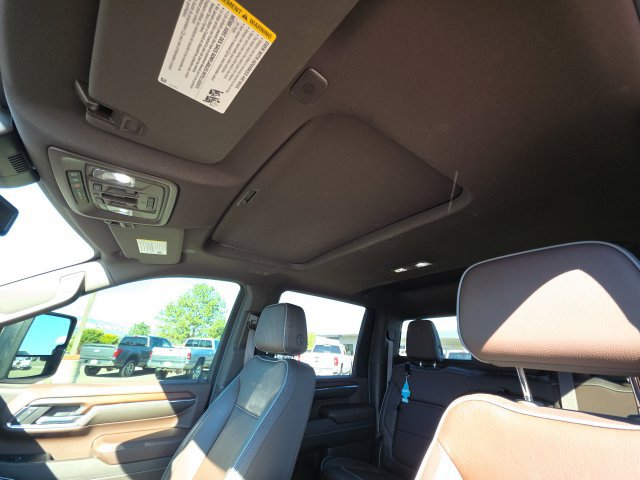 Used 2024 GMC Sierra 2500 Denali AWD/4WD image 9