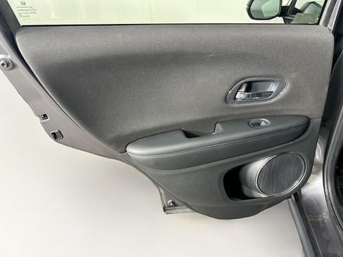 Used 2017 Honda HR-V EX image 26