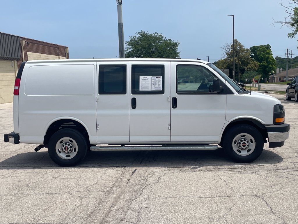 Used 2024 GMC Savana 2500 w/ Driver Convenience Package RWD image 6