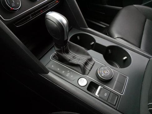 Certified 2023 Volkswagen Atlas SE image 24