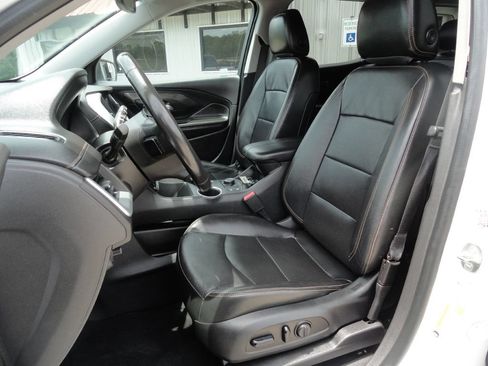 Used 2020 GMC Terrain SLT AWD/4WD image 11