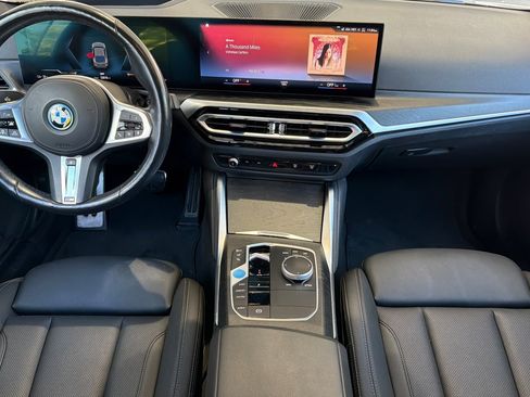 Used 2023 BMW i4 eDrive40 w/ M Sport Package RWD image 17
