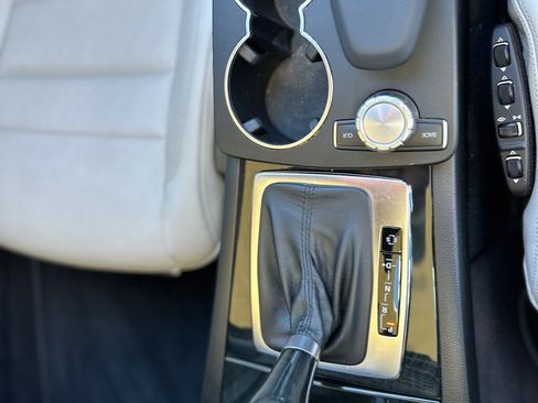 Used 2013 Mercedes-Benz E 350 Cabriolet image 40