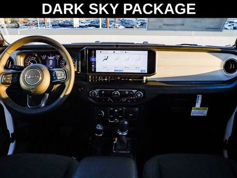 New 2025 Jeep Gladiator Sport image 13