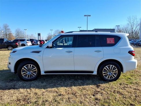 Certified 2021 Nissan Armada SV w/ SV Appearance Package image 18