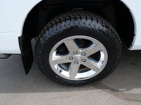 Used 2018 RAM 1500 Express w/ Express Value Package AWD/4WD image 33