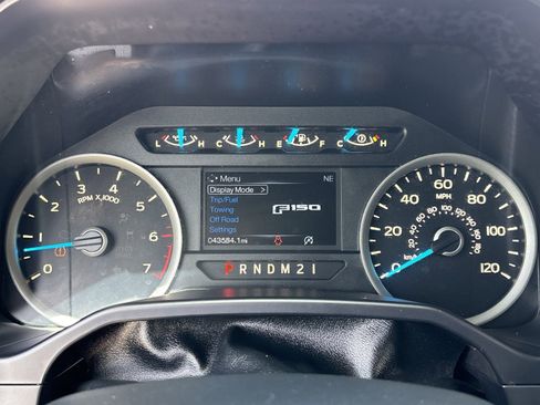 Used 2016 Ford F150 XLT w/ Equipment Group 301A Mid RWD image 31
