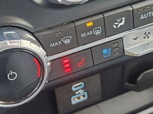 Used 2022 Ford F150 Lariat image 27