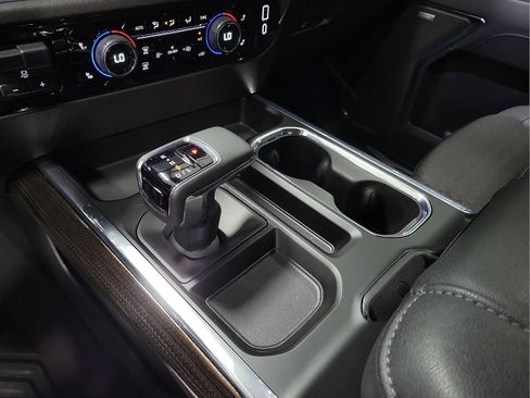 Used 2024 Chevrolet Silverado 1500 LT Trail Boss w/ Convenience Package II image 15