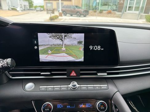 New 2026 Hyundai Elantra Limited FWD image 26