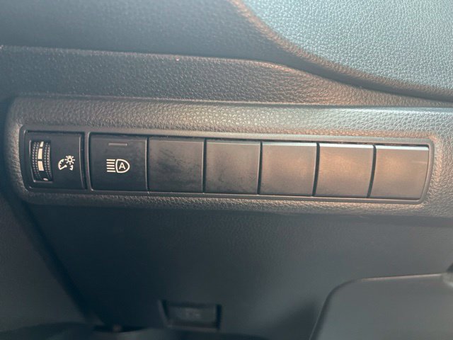 Used 2023 Toyota Corolla LE FWD image 11