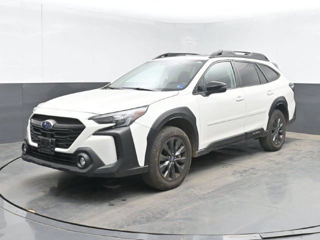 Used 2025 Subaru Outback Onyx Edition AWD/4WD image 5