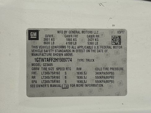 Used 2017 GMC Savana 2500 image 95