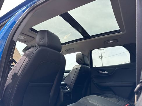 Used 2024 Chevrolet Blazer LT FWD image 22