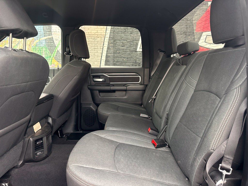 Used 2025 RAM 2500 Big Horn AWD/4WD image 18