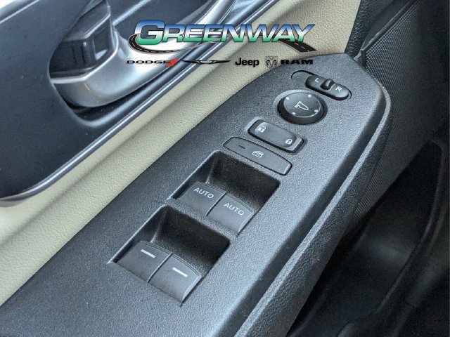 Used 2019 Honda CR-V Touring image 15