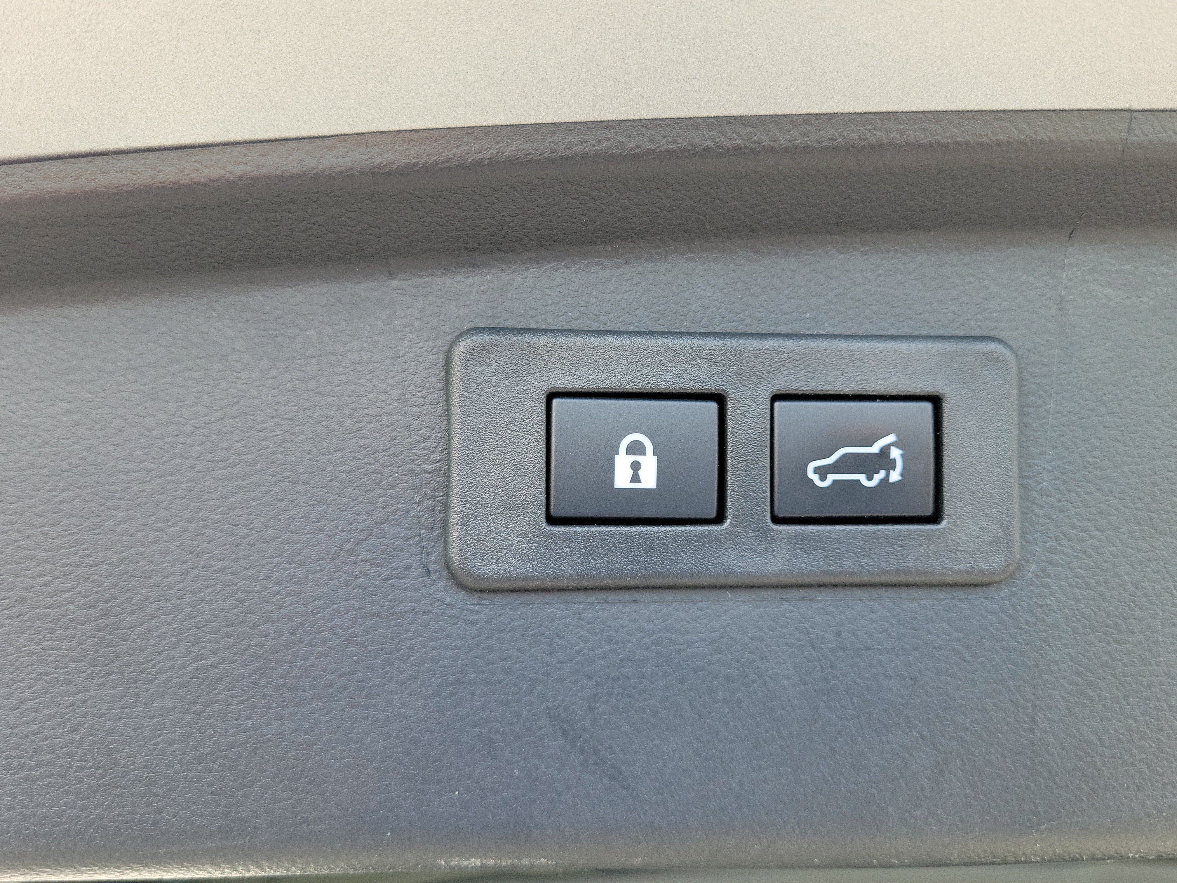 Certified 2025 Subaru Outback Limited XT AWD/4WD image 9