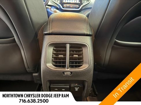 Used 2020 Jeep Cherokee Limited AWD/4WD image 29