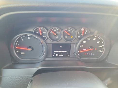 Used 2024 Chevrolet Silverado 2500 Custom w/ Custom Value Package image 21