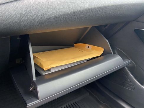 Used 2025 Toyota Corolla XSE image 60