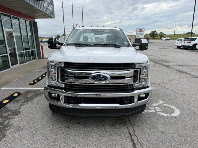 Used 2019 Ford F350 XLT w/ XLT Premium Package AWD/4WD image 10