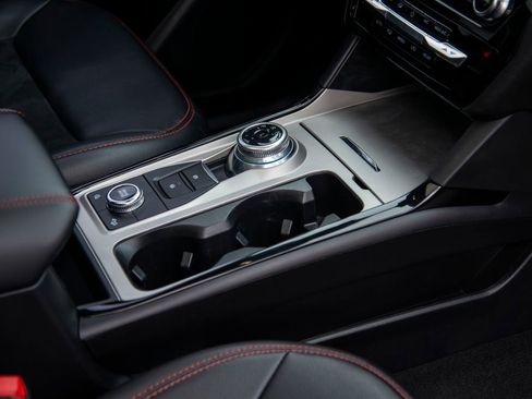 Used 2022 Ford Explorer ST-Line w/ Class IV Trailer Tow Package image 23