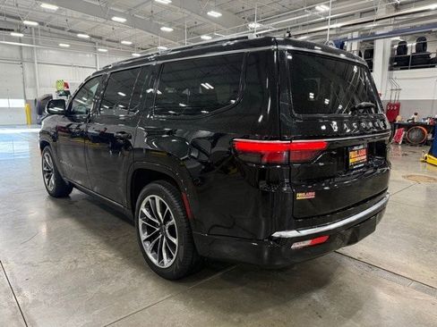 New 2025 Jeep Wagoneer Series III w/ Premium Group I image 5