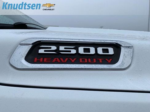Used 2019 RAM 2500 Tradesman w/ Chrome Appearance Group image 11