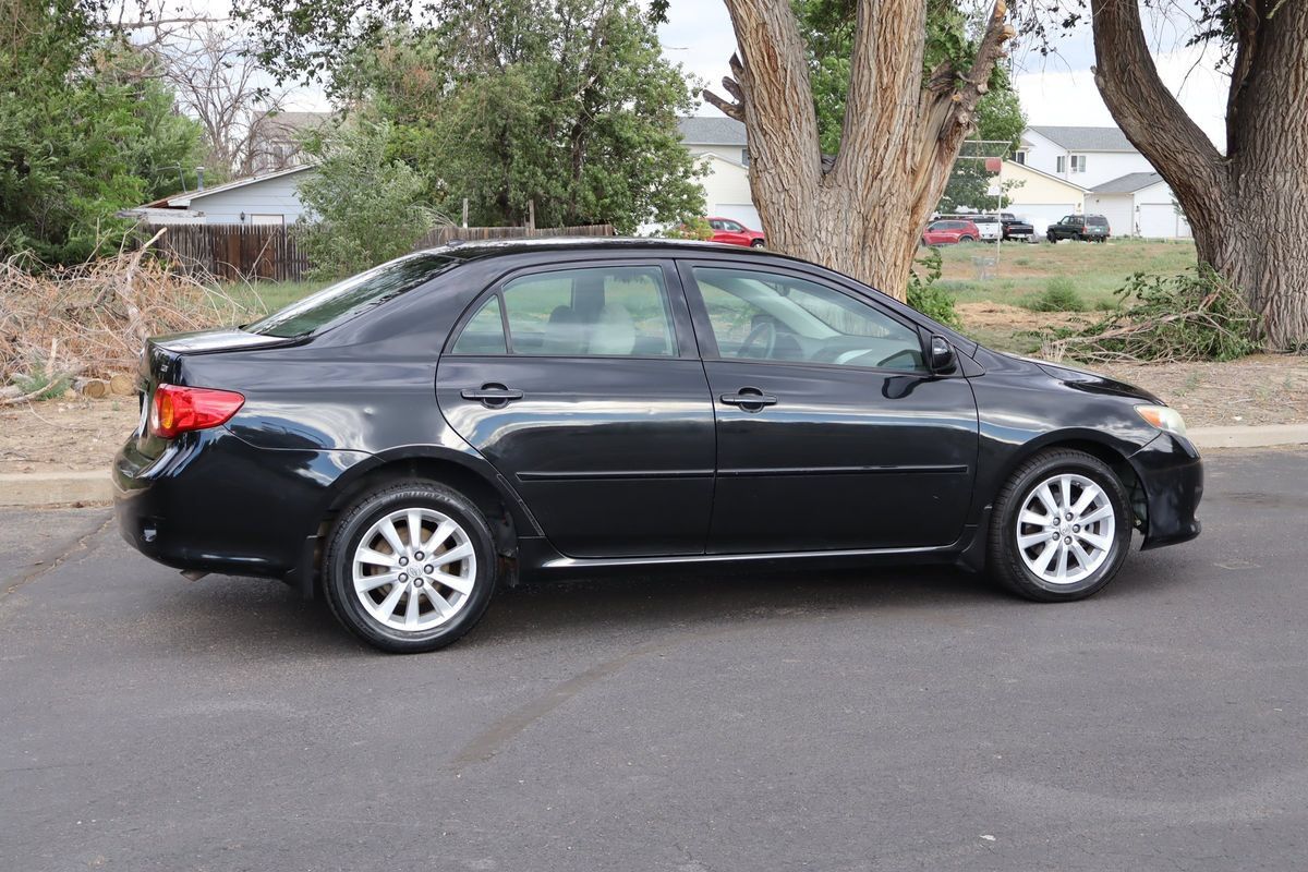 Used 2009 Toyota Corolla FWD image 4
