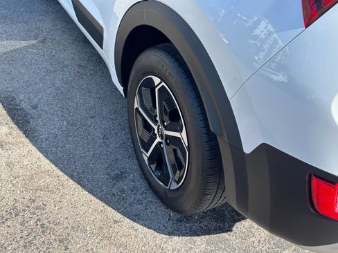 Used 2026 Kia Niro LX FWD image 30