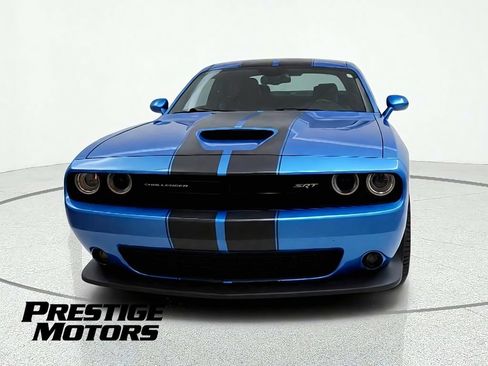 Used 2016 Dodge Challenger SRT RWD image 2