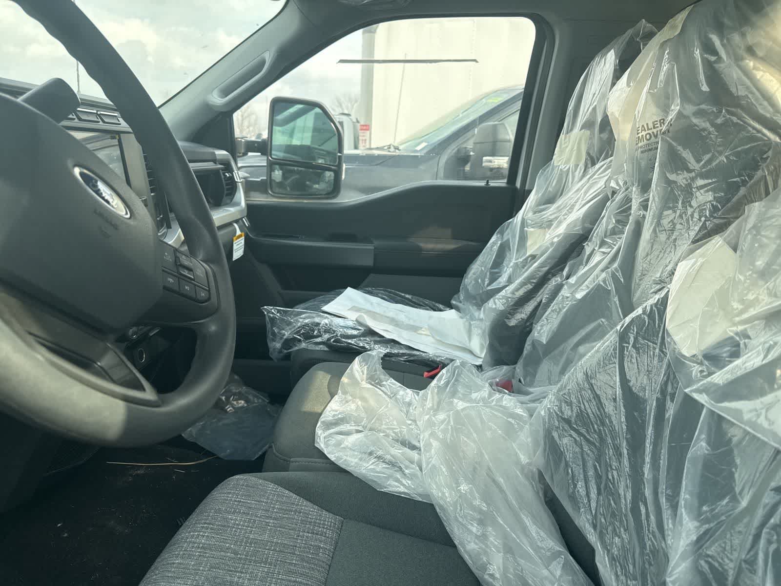 Used 2023 Ford F450 XLT w/ XLT Value Package RWD image 28