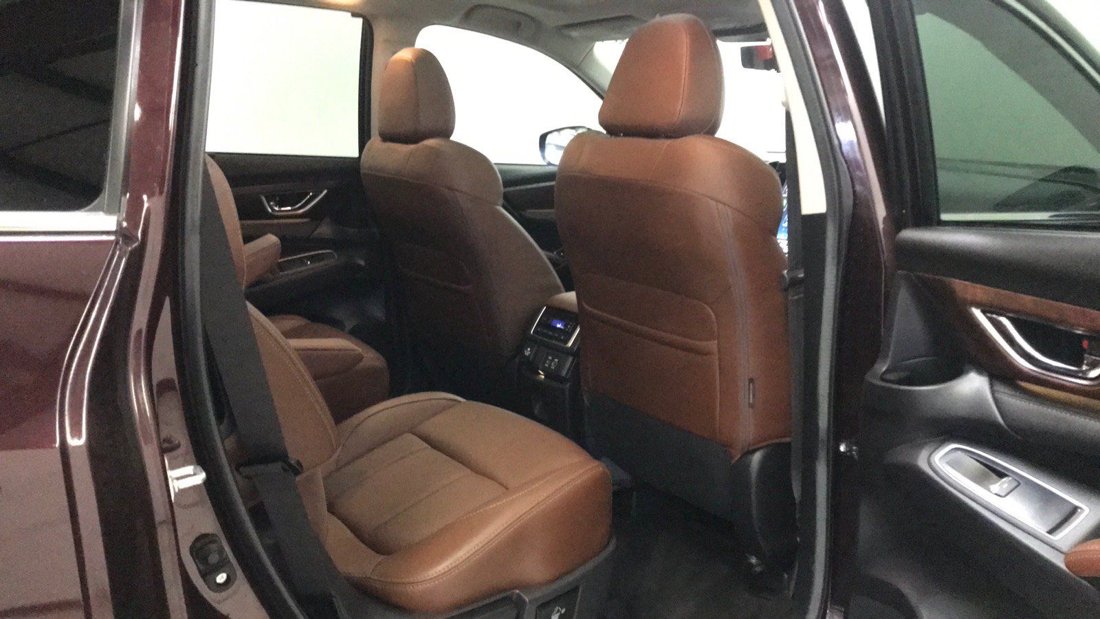 Used 2024 Subaru Ascent Touring AWD/4WD image 16