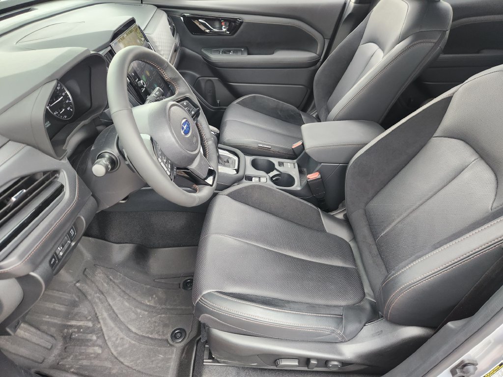 Certified 2025 Subaru Forester Touring AWD/4WD image 11