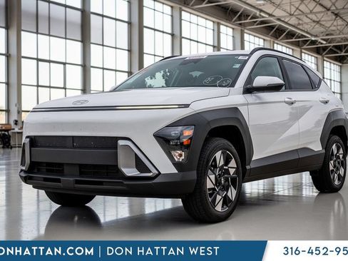 Used 2025 Hyundai Kona SEL AWD/4WD image 1