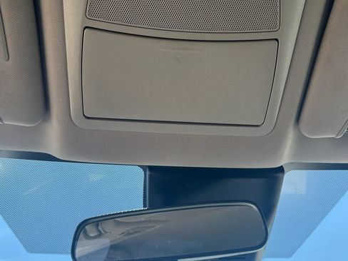 Used 2019 Nissan Rogue SV FWD image 17