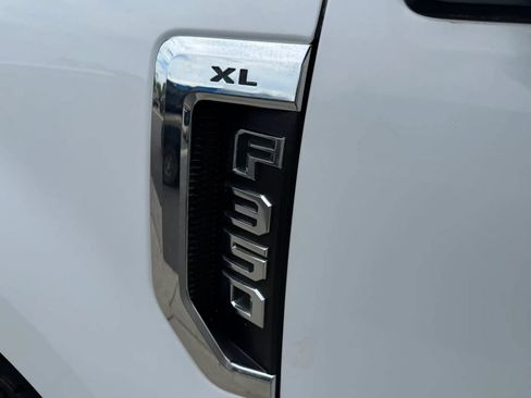 Used 2019 Ford F350 XL w/ Power Equipment Group AWD/4WD image 9