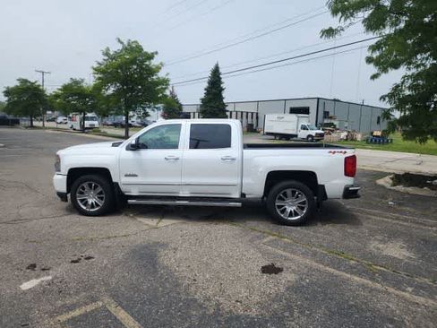 Used 2018 Chevrolet Silverado 1500 High Country w/ LPO, Protection Package AWD/4WD image 24