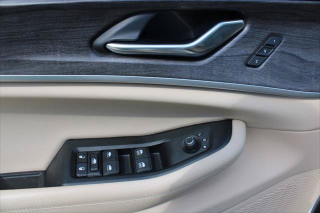 Certified 2024 Jeep Grand Cherokee Limited AWD/4WD image 26