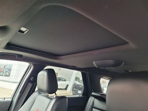 Used 2024 Dodge Durango GT image 8