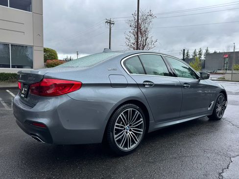 Used 2018 BMW 530e xDrive AWD/4WD image 11