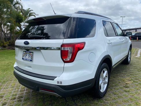 Used 2019 Ford Explorer XLT w/ Equipment Group 201A FWD image 7