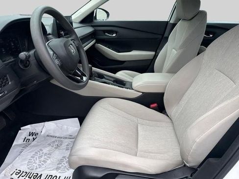 Certified 2023 Honda Accord LX image 3