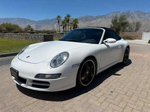 Used 2007 Porsche 911 Carrera S RWD image 2