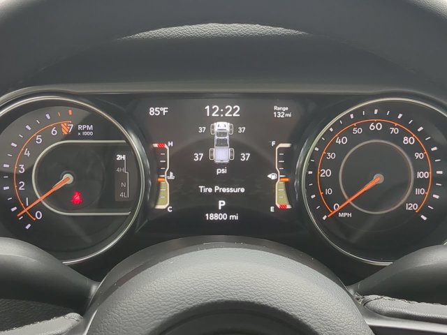 Used 2023 Jeep Gladiator Sport AWD/4WD image 26